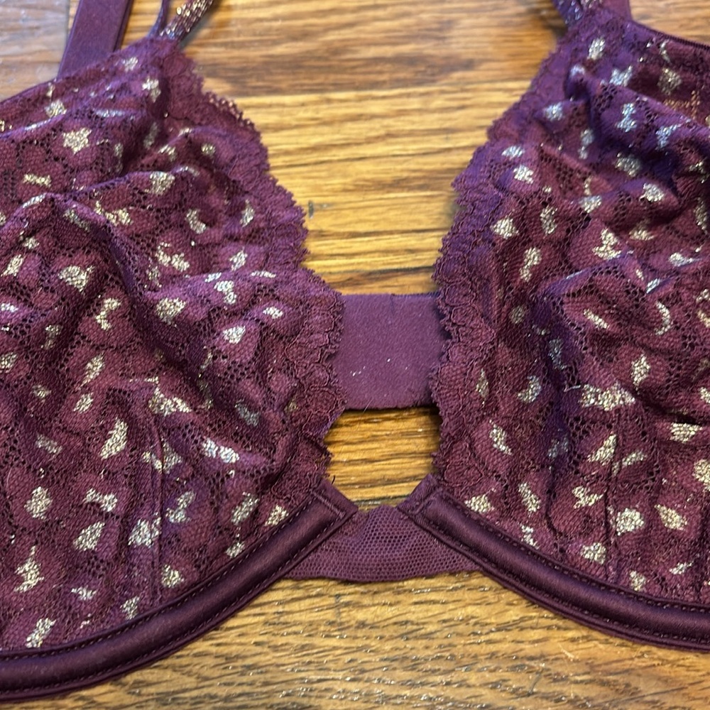 Victoria Secret Unlined Demi 32DD Bra LIKE NEW - Picture 3 of 8